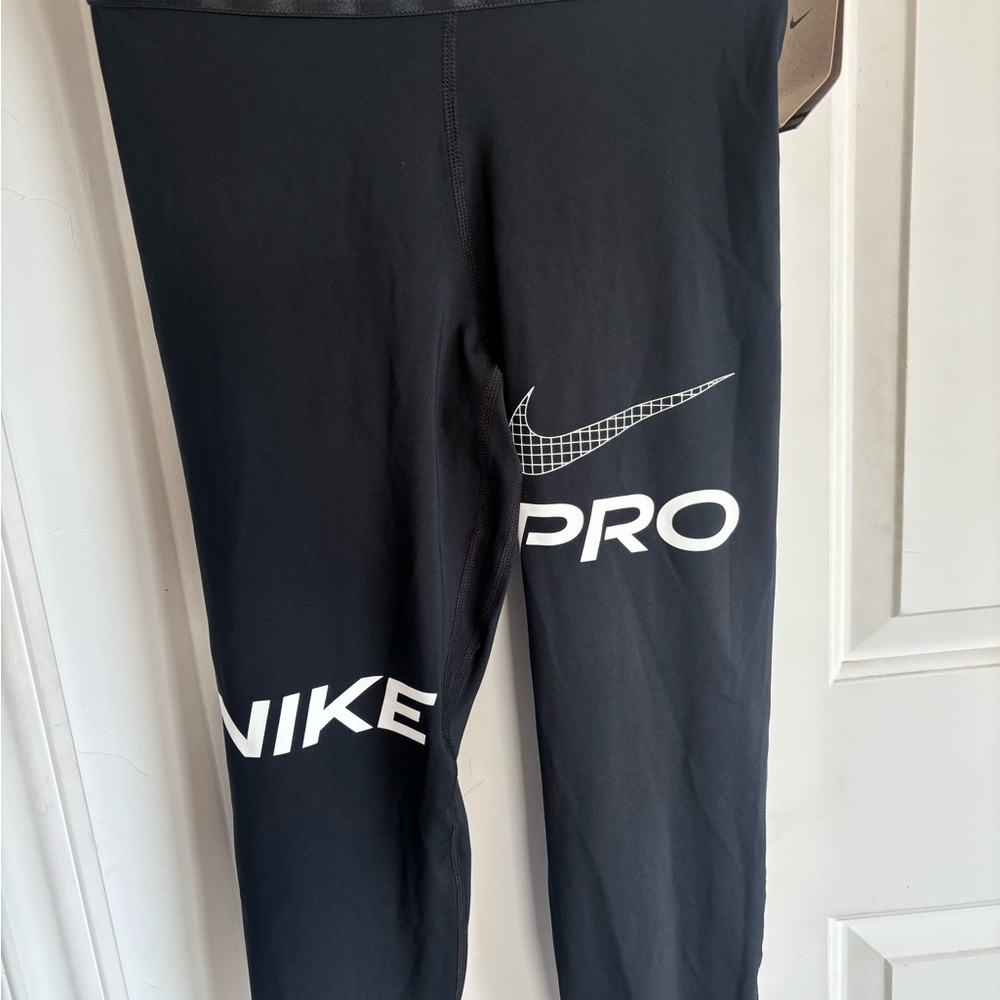 Nike Pro Women’s Leggings - image 3